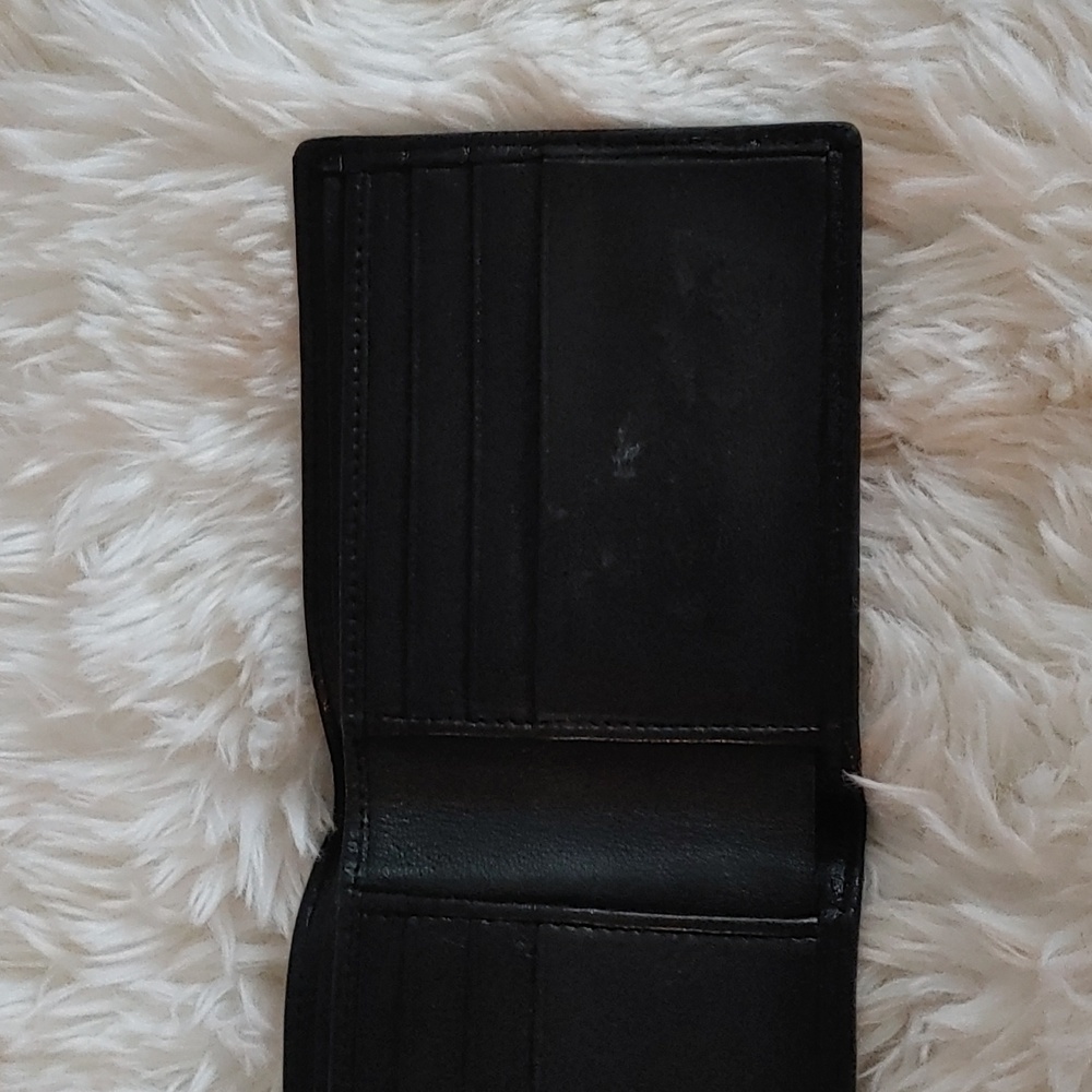 CHANEL Timeless Diamond Stitch Black Leather Bifold Wallet - Picture 9 of 16
